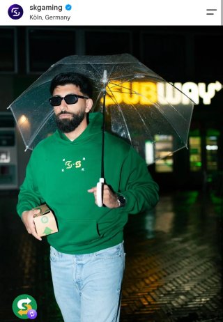 Pack SK Gaming: Sudadera, Camiseta y Calcetines XL