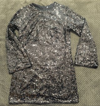 Mini vestido de fiesta con lentejuelas