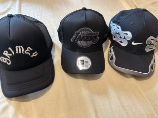 Lote de 3 Gorras (New Era, Nike, Grimey)