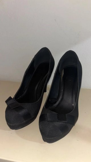 Zapatos de tacón negros talla 38