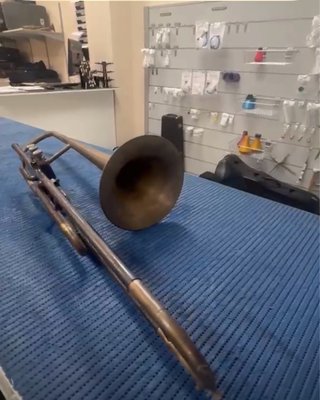 Trombon pistones rott