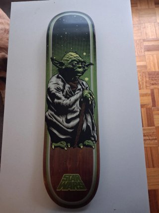 Tabla de Skate Star Wars - Yoda