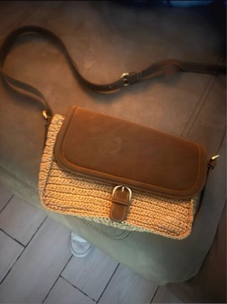 Bolso Bandolera de Rafia y Piel Sintética