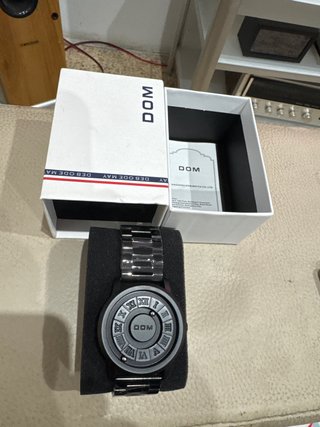 Reloj DOM Negro