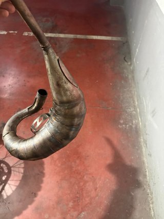 Tubo de escape Athena para motor AM6