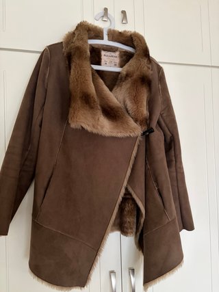 Abrigo de pelo Pull&Bear marrón