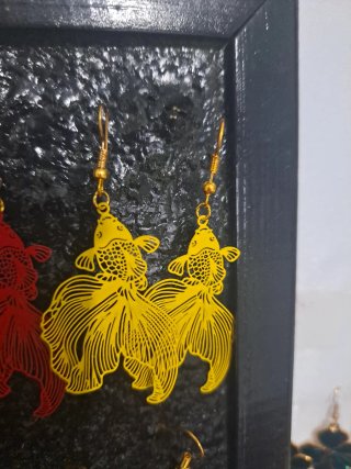 Pendientes Artesanales Pez Tono AMARILLO PASTEL