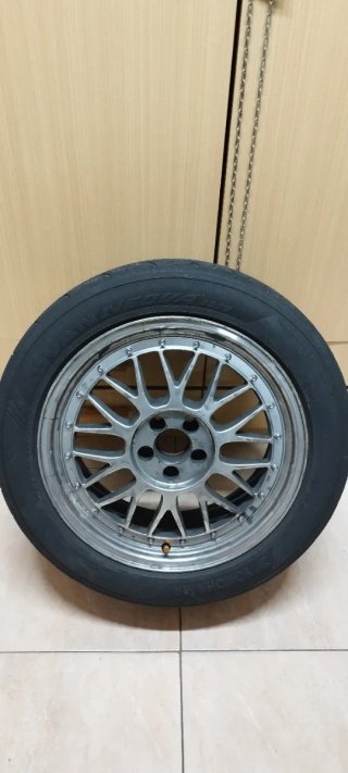 1 Llanta JR23 17"5x100 VAG
