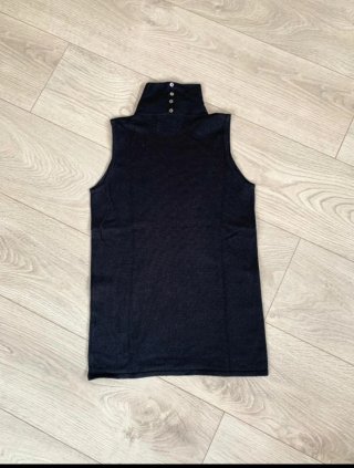 Zara Talla M- Jersey Cuello Perkins Sin Mangas