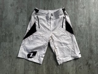 Pantalón Corto MTB ONE INDUSTRIES