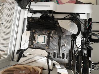 Intel Core i7-8700K y Placa ASUS ROG STRIX Z370