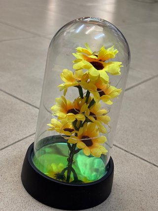 Lámpara decorativa con girasoles