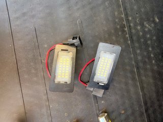 Plafones LED Matrícula Grupo VAG