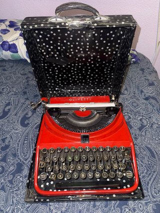 Máquina de escribir Olivetti Ico