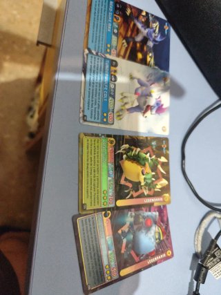 4 Cromos Invizimals