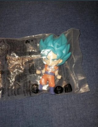 Figura Goku SSJ Blue Burger King