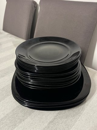 Set de 24 platos negros