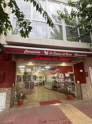 Carnicería y Charcutería Totalmente Equipada