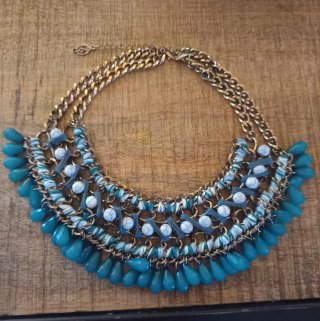 Collar de cuentas Stradivarius