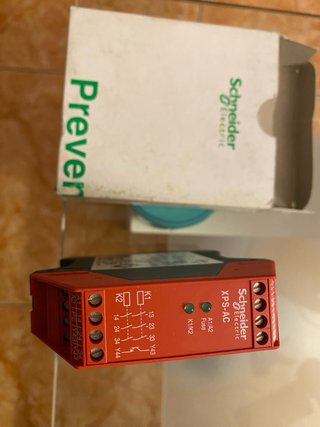 Módulo de seguridad Schneider XPS-AC
