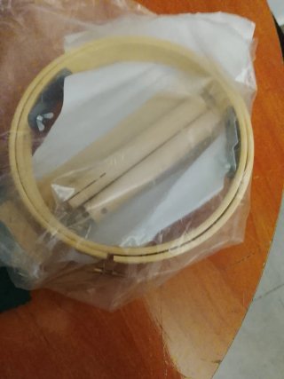 Bastidor de madera para bordar