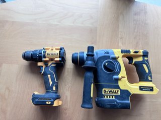 Set Taladro y Martillo Percutor DeWalt