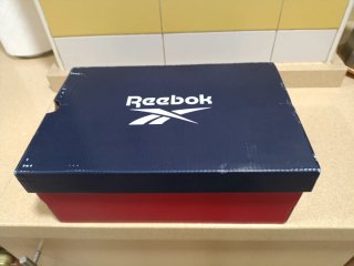 Caja de Zapatillas Reebok