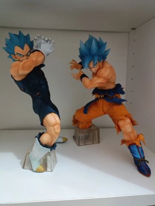 Figuras Goku y Vegeta Super Saiyan Blue