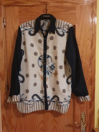 Blusa Estilo Vintage