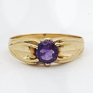 Anillo Solitario de Oro 18k y Amatista, 3.55gr.