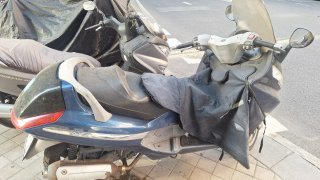 Tapa bujía para Piaggio X8