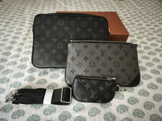 Set de Bolsos Lo-uis Vui-tton. Muy buena calidad