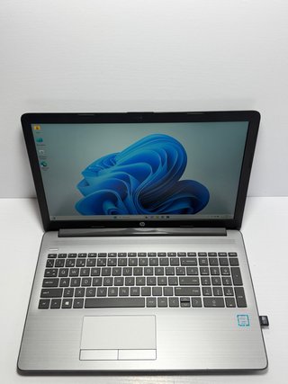 HP Laptop 15 i7 / 8Gb / 512Gb SSD