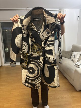 Abrigo Desigual Estampado