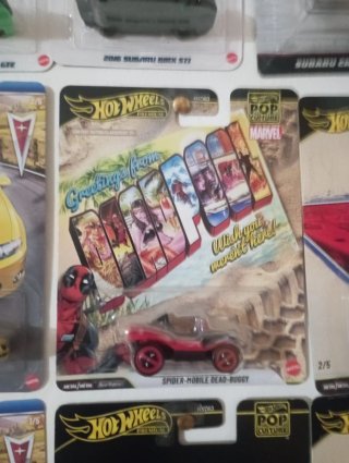 Hot Wheels Premium Marvel Spider-Mobile