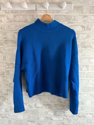 Jersey de cuello alto azul
