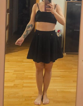 Falda de tablas negra