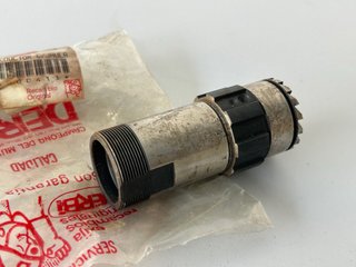 Conjunto buje reductor con jaula Derbi.
