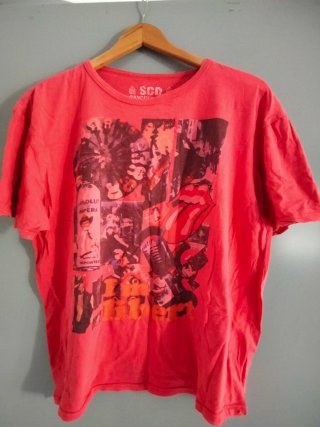 Camiseta Manga Corta Roja Estampada