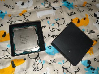Intel Xeon E5-2680v4 (14 núcleos / 28 hilos) - SR2