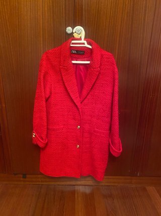 Abrigo de lana rojo Zara