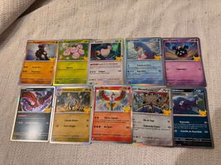 Lote 10 Cartas Pokémon 25 Aniversario