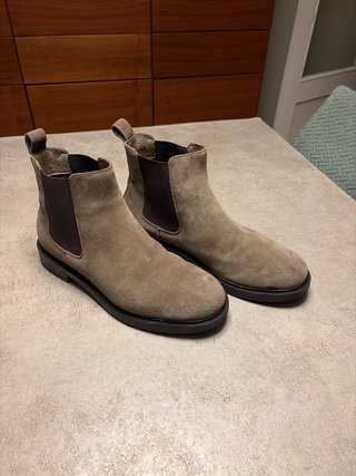 Botines tipo Chelsea beige