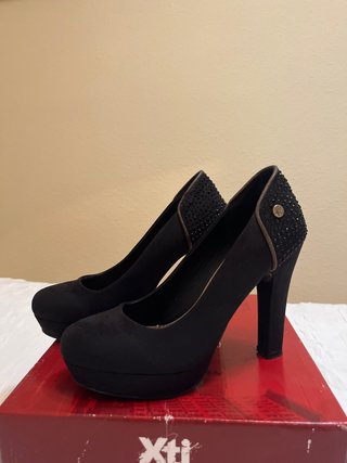 Zapatos de tacón Xti negros