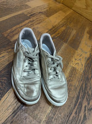 Zapatillas Reebok de Piel Doradas