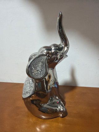 Figura Decorativa de Elefante Plateado