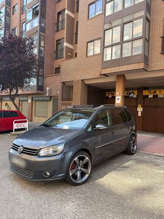 Volkswagen Touran 2012
