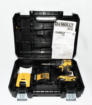 TALADRO A BATERIA DEWALT DCD799 NUEVO