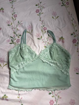 Top encaje verde pastel