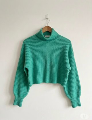 Jersey corto verde de cuello alto